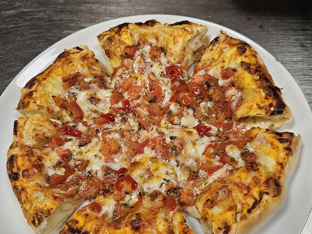 Frische Pizza von Pizzeria Avanti